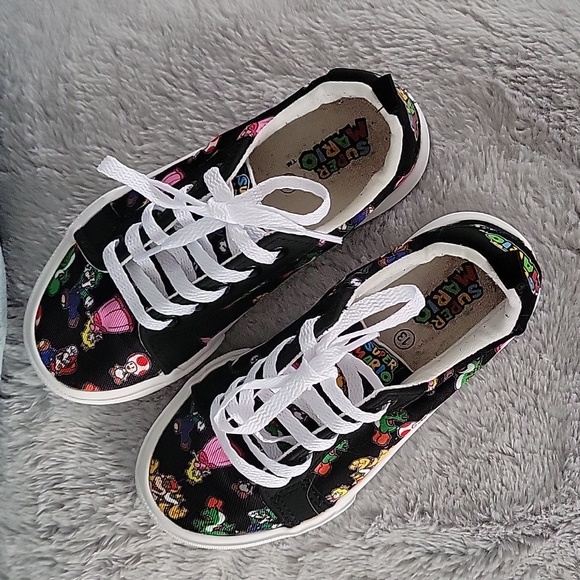 Ground Up Official Nintendo Super Mario Shoes - Picture 13 of 15